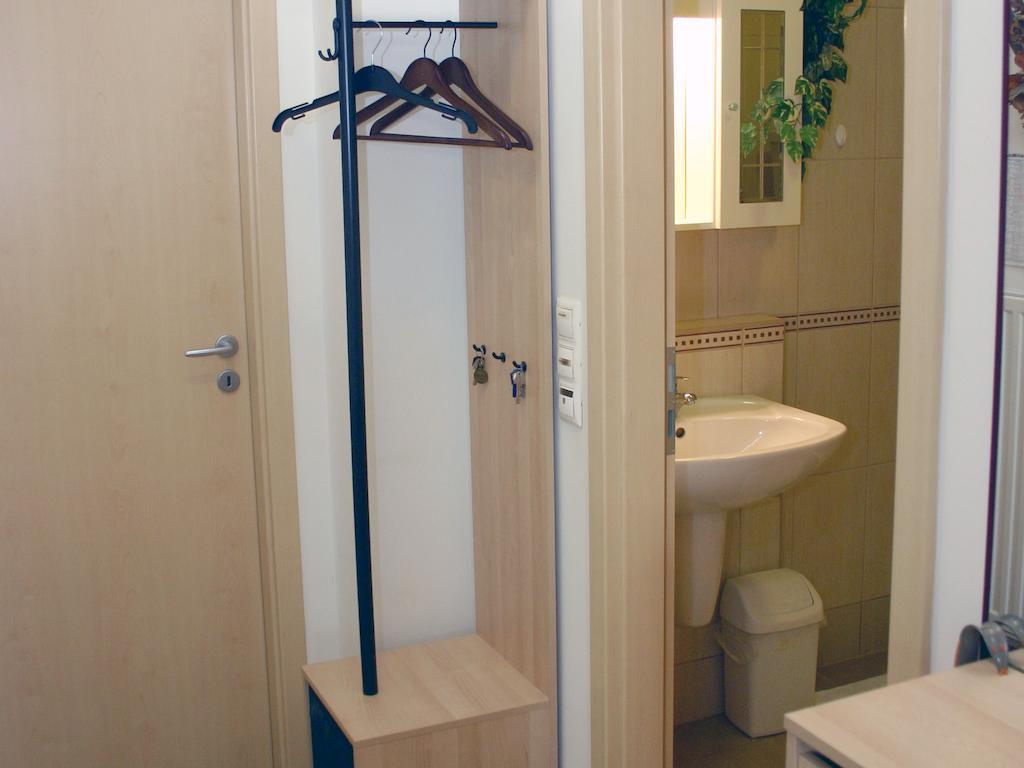Arriva Apartment, Optional Indoor Parking Budapest Esterno foto