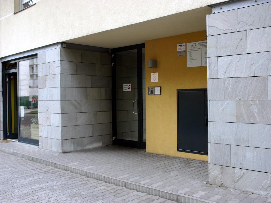 Arriva Apartment, Optional Indoor Parking Budapest Esterno foto